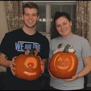 Meet your Posher, Devin